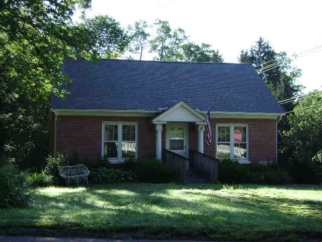 Building photograph for 4 MAIN ST N